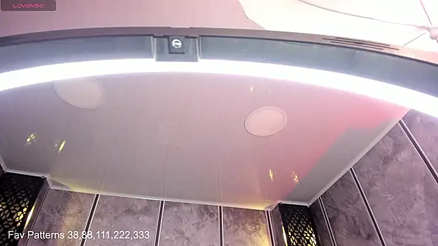 Snapshot of Amaraa_Lewis chatting on 02-04-25, 12:11 Amaraa Lewis online show from 02-04-25, 12:11