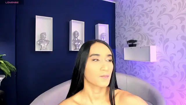 Snapshot of Amaraa_Lewis chatting on 03-17-25, 12:14 Amaraa Lewis online show from 03-17-25, 12:14