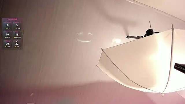 Snapshot of Amaraa_Lewis chatting on 09-19-25, 12:17 Amaraa Lewis online show from 09-19-25, 12:17