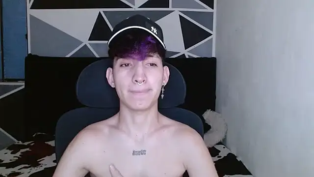 littlextreme online show from 12-15-24, 02:41