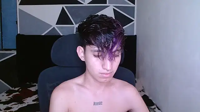 littlextreme online show from 12-18-24, 02:21