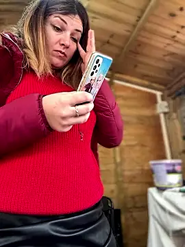 Snapshot of DaisyVibesss chatting on 12-07-24, 10:01 DaisyVibesss online show from 12-07-24, 10:01