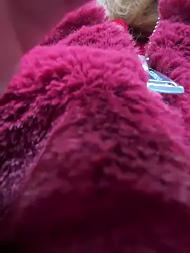 Snapshot of DaisyVibesss chatting on 12-07-24, 01:07 DaisyVibesss online show from 12-07-24, 01:07