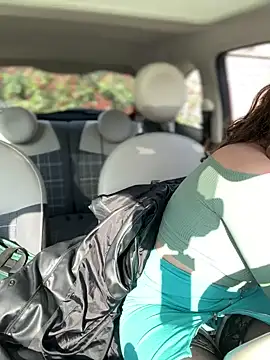 Snapshot of DaisyVibesss chatting on 03-07-25, 09:51 DaisyVibesss online show from 03-07-25, 09:51