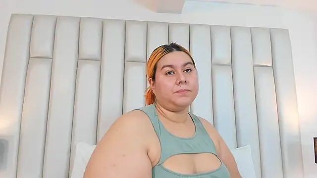 aandreaperez online show from 02-06-25, 12:05