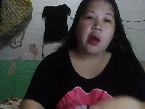 hotsexylyn online show from 12-02-25, 08:52