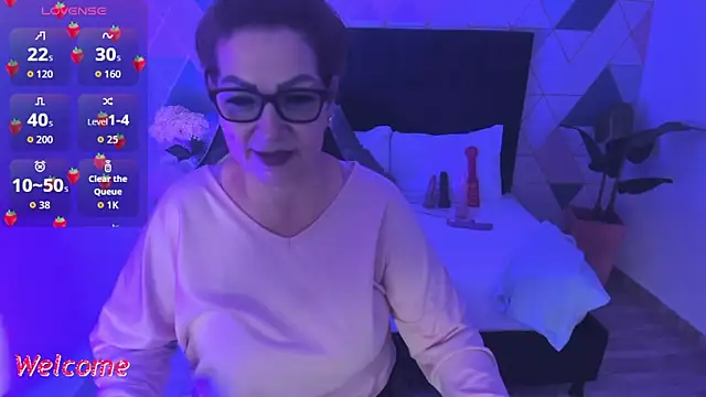 Snapshot of gisela27 chatting on 02-06-26, 01:03 gisela27 online show from 02-06-26, 01:03