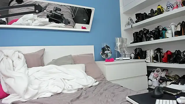 izzy-mendosa online show from 01-08-26, 06:16