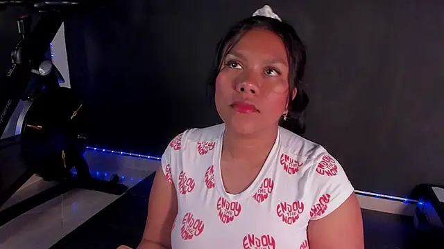 ale cam online show from 12-31-24, 02:08