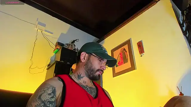 CamiloGray  online show from 11-08-25, 10:26