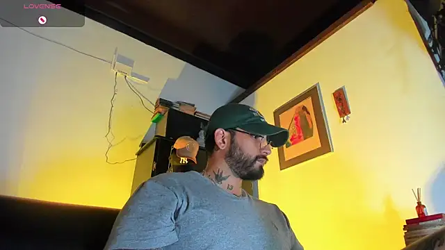 CamiloGray  online show from 11-23-25, 01:11