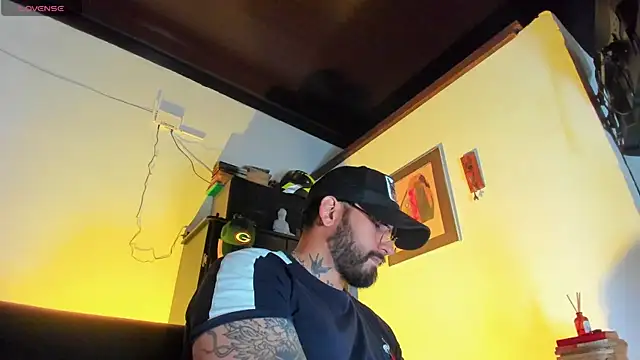 CamiloGray  online show from 12-02-25, 01:50