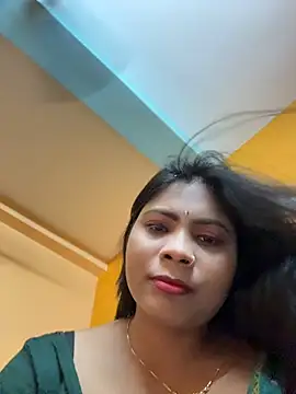 Snapshot of wow-wow-sexy chatting on 05-13-26, 06:05 wow-wow-sexy online show from 05-13-26, 06:05