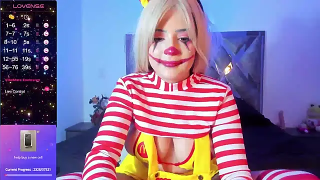 Snapshot of cutesarah_ chatting on 12-02-24, 12:09 cutesarah  online show from 12-02-24, 12:09