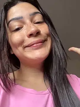 Snapshot of cutesarah_ chatting on 01-04-25, 10:24 cutesarah  online show from 01-04-25, 10:24