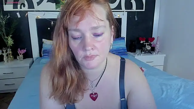 Snapshot of SinFulTitsDD chatting on 12-24-24, 08:05 SinFulTitsDD online show from 12-24-24, 08:05