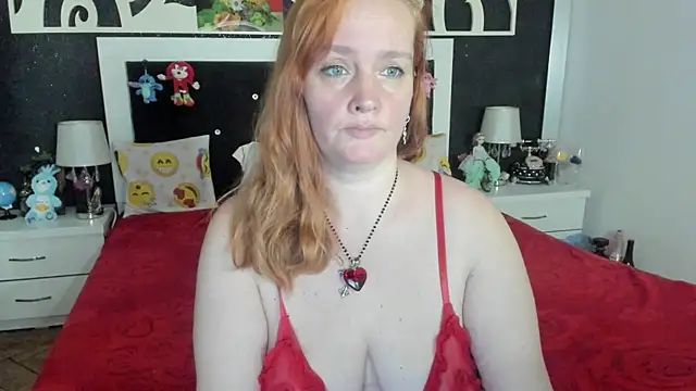 Snapshot of SinFulTitsDD chatting on 03-23-25, 06:47 SinFulTitsDD online show from 03-23-25, 06:47