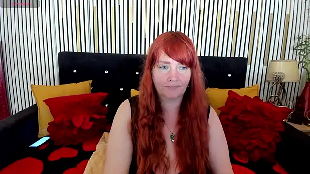 Snapshot of SinFulTitsDD chatting on 06-27-26, 12:44 SinFulTitsDD online show from 06-27-26, 12:44