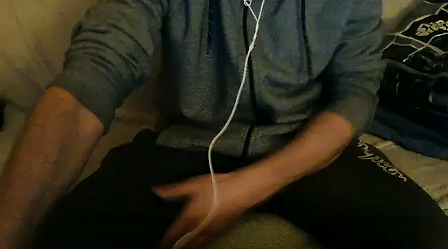 Snapshot of Dzutt chatting on 01-23-25, 06:28 Dzutt online show from 01-23-25, 06:28