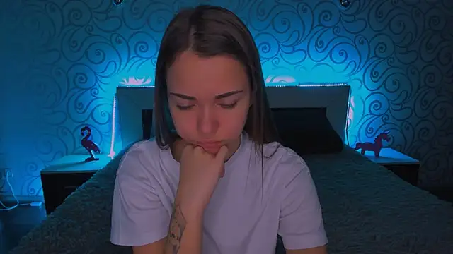 AlexaBarkley online show from 12-02-24, 03:26