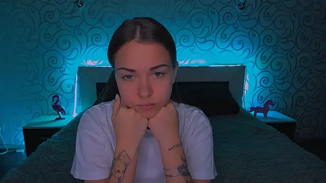 AlexaBarkley online show from 12-12-24, 06:25