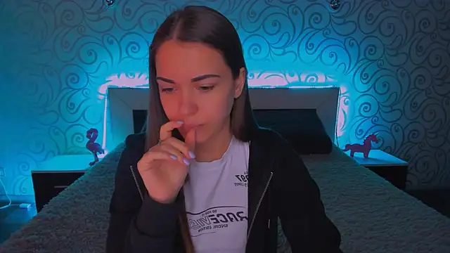 AlexaBarkley online show from 12-19-24, 03:18