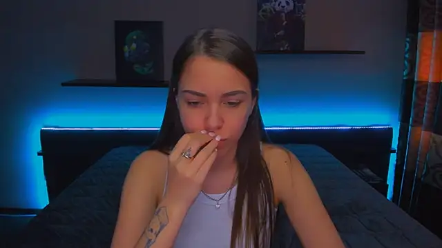 AlexaBarkley online show from 02-18-25, 06:37