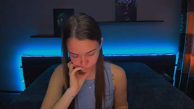 AlexaBarkley online show from 03-07-25, 06:57