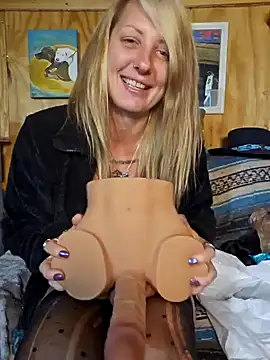 SheIsSomething online show from 01-29-25, 02:30