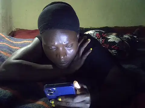 cute-shamza online show from 10-22-25, 04:29