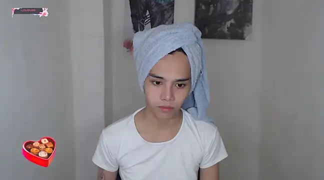 shecutie69 online show from 12-18-24, 03:22