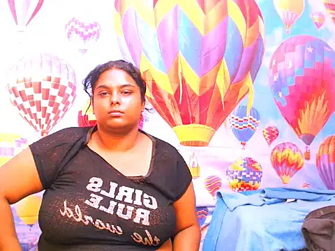 Snapshot of Indianfairy99 chatting on 01-07-25, 12:41 Indianfairy99 online show from 01-07-25, 12:41