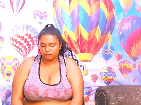 Snapshot of Indianfairy99 chatting on 01-24-25, 04:48 Indianfairy99 online show from 01-24-25, 04:48