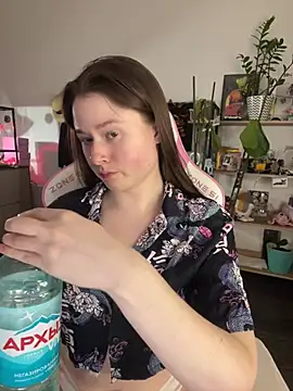 sweetest pie online show from 04-14-26, 07:31