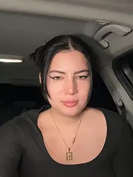 clairewntr online show from 12-12-24, 09:37