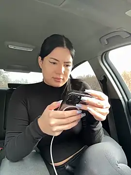 clairewntr online show from 12-21-24, 12:16