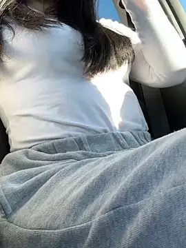 clairewntr online show from 03-03-25, 12:37