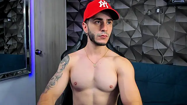 Latino stud4u online show from 12-16-25, 02:16