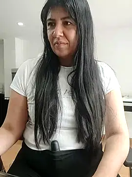 Snapshot of aisha_latina chatting on 05-21-26, 03:08 aisha latina online show from 05-21-26, 03:08