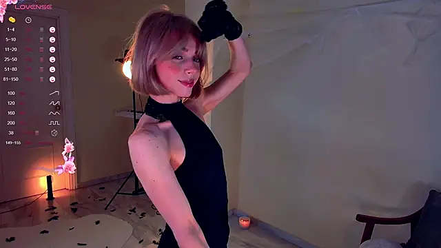 Arielle  03 online show from 10-31-25, 01:39