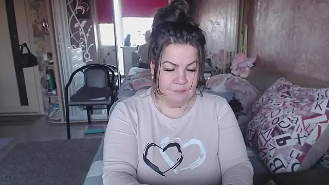 femme fatale1 online show from 11-21-25, 12:48