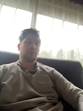 Snapshot of Taxidriver1988 chatting on 02-04-25, 08:46 Taxidriver1988 online show from 02-04-25, 08:46