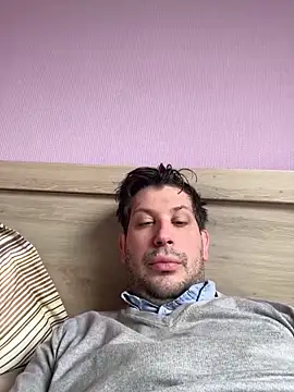 Snapshot of Taxidriver1988 chatting on 02-04-25, 11:49 Taxidriver1988 online show from 02-04-25, 11:49