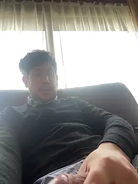 Snapshot of Taxidriver1988 chatting on 02-28-25, 12:09 Taxidriver1988 online show from 02-28-25, 12:09