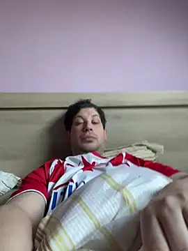 Snapshot of Taxidriver1988 chatting on 03-06-25, 07:03 Taxidriver1988 online show from 03-06-25, 07:03