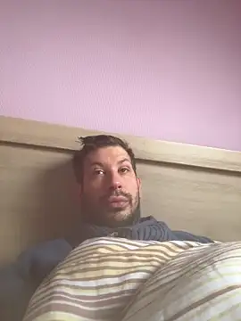 Taxidriver1988 online show from 12-18-25, 09:26