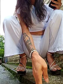 Yuky ta online show from 01-12-26, 02:22