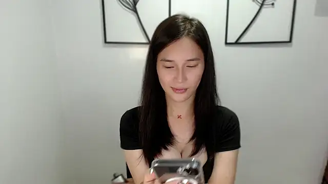 AmazingLuchie online show from 03-05-26, 06:31