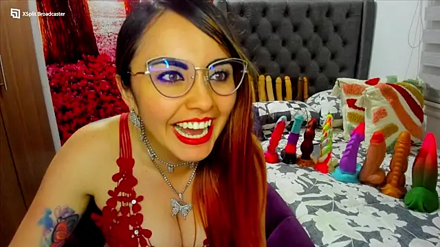 Snapshot of sofia23dirty chatting on 01-04-25, 01:52 sofia23dirty online show from 01-04-25, 01:52