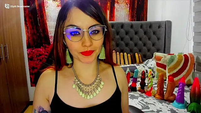 Snapshot of sofia23dirty chatting on 01-14-25, 04:08 sofia23dirty online show from 01-14-25, 04:08